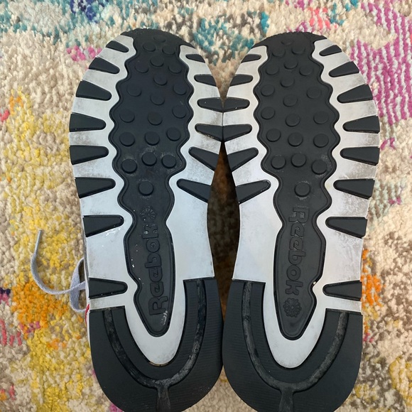 Reebok Unisex Classic Leather 1983 GX0282 Vintage Grey/Red/Chalk - Picture 4 of 6